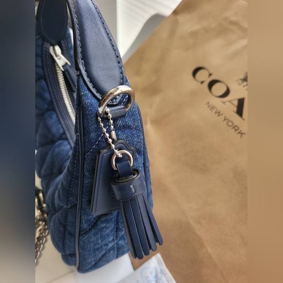 Coach Handbag - Picture 3 of 8